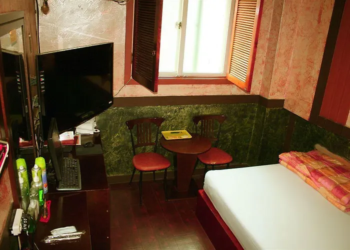 Oppa Hotel *