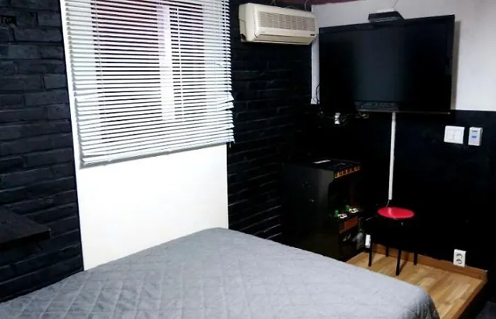 Oppa Hotel *
